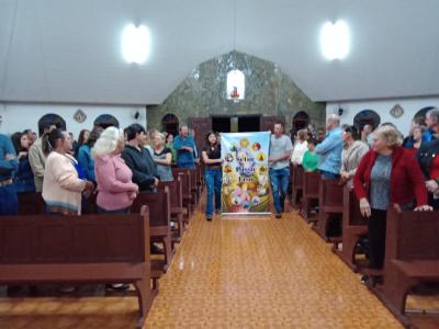 Centenas de FiÃ©is participaram da abertura da programaÃ§Ã£o religiosa da 61Âª Festa do Senhor Bom Jesus em Campo Mendes